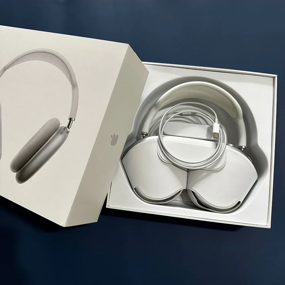 AirPods maxシルバー Apple AirPods Max Wireless Over-Ear Headset - Space Silver - Good